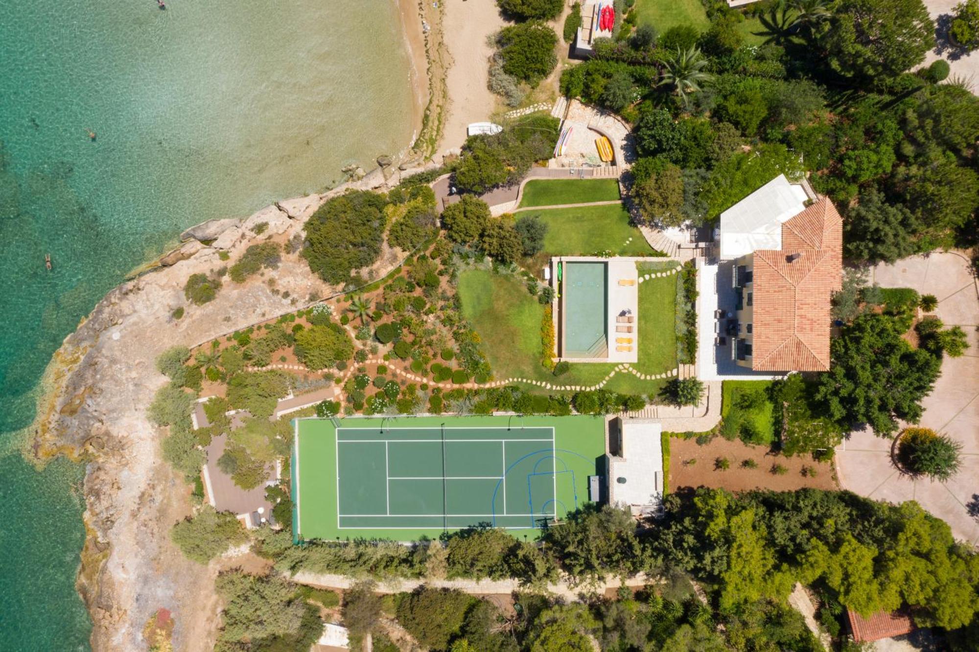 Villa Aria - Luxury Beachfront Villa With Pool And Tennis Court Koilás エクステリア 写真