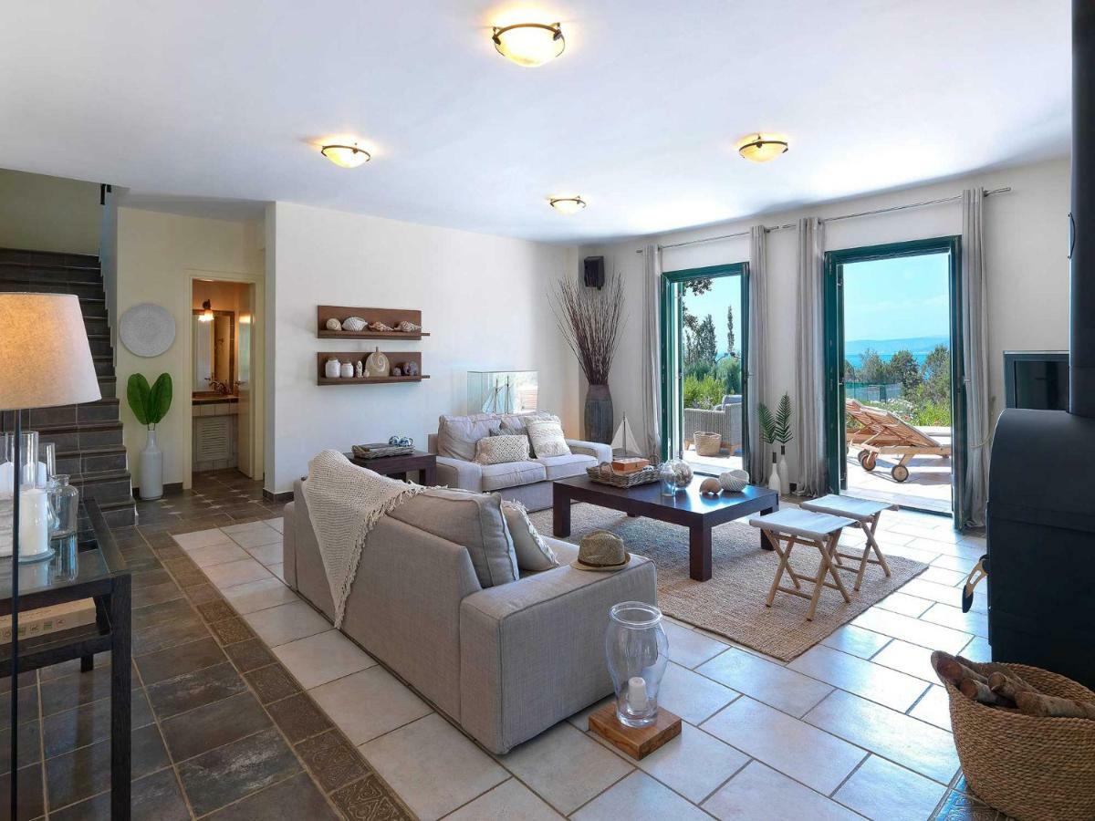 Villa Aria - Luxury Beachfront Villa With Pool And Tennis Court Koilás エクステリア 写真
