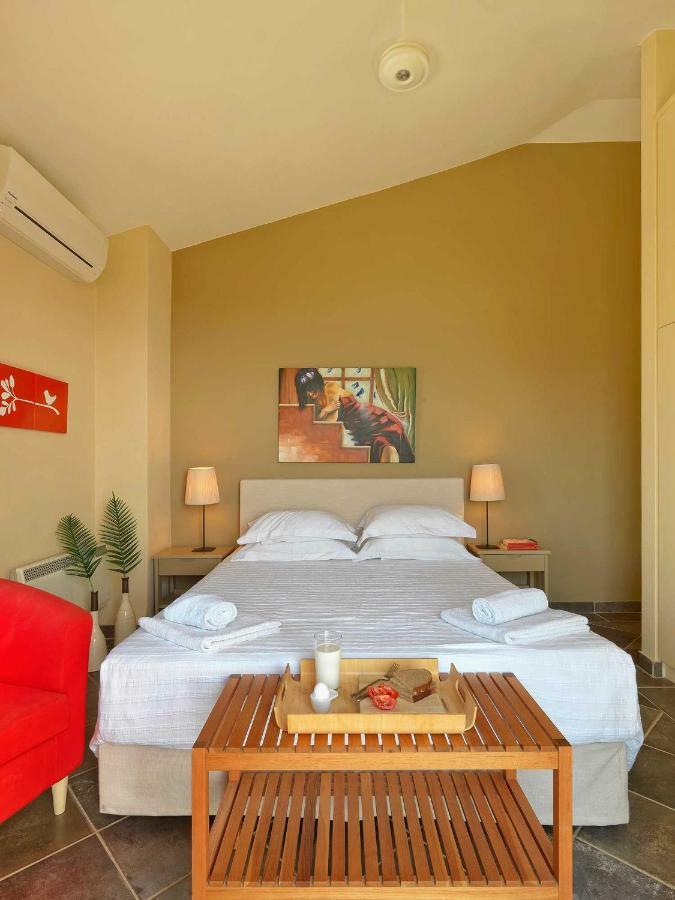 Villa Aria - Luxury Beachfront Villa With Pool And Tennis Court Koilás エクステリア 写真